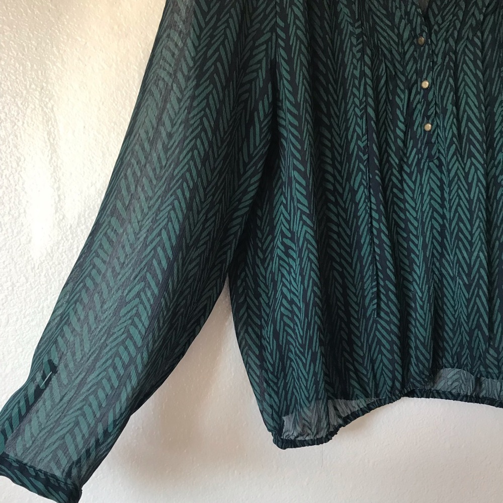 Long sleeve top